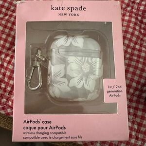 Kate Spade 1 / 2nd generation air pod carrying case with hook